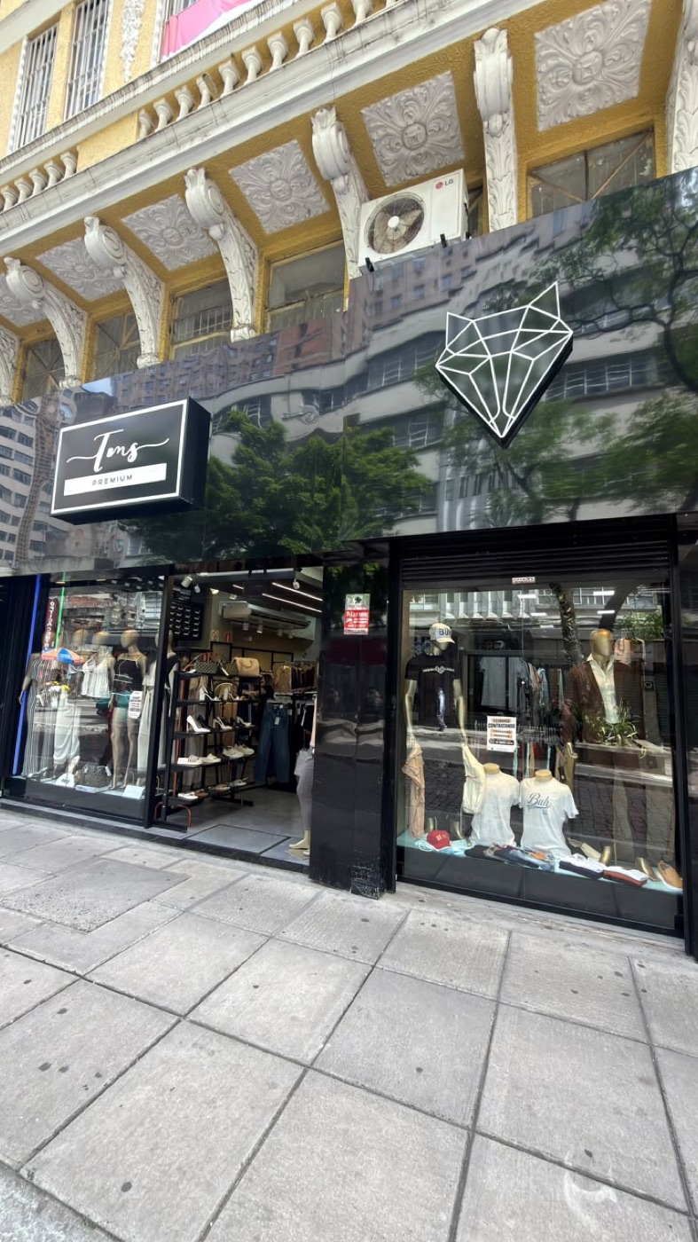 Fachada da loja TMS Premium na Av. Otávio Rocha, em Porto Alegre